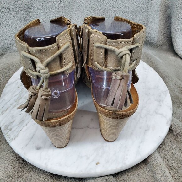 Miz Mooz Shoes Womens Size 7.5 Maddie Taupe Brown Leather Heeled Sandals - Picture 9 of 10